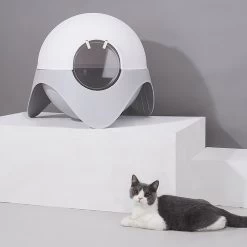 ZEZE Space Capsule Cat Litter Box